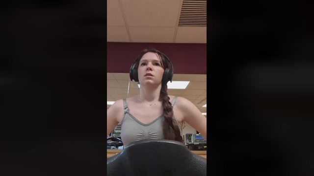lucie_mehott  13-02-2023